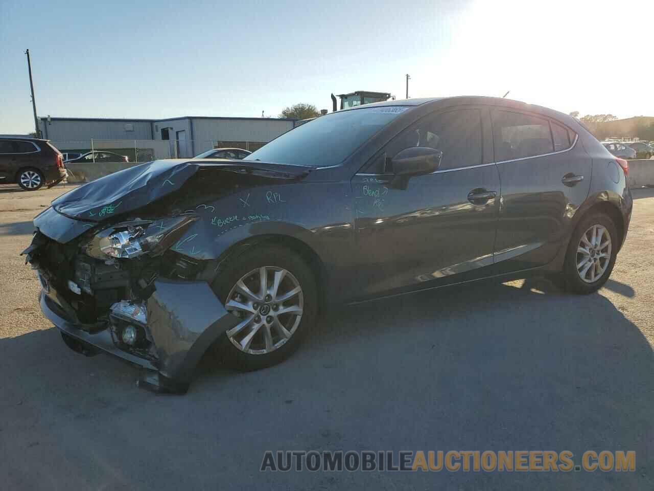 JM1BM1L71G1338135 MAZDA 3 2016