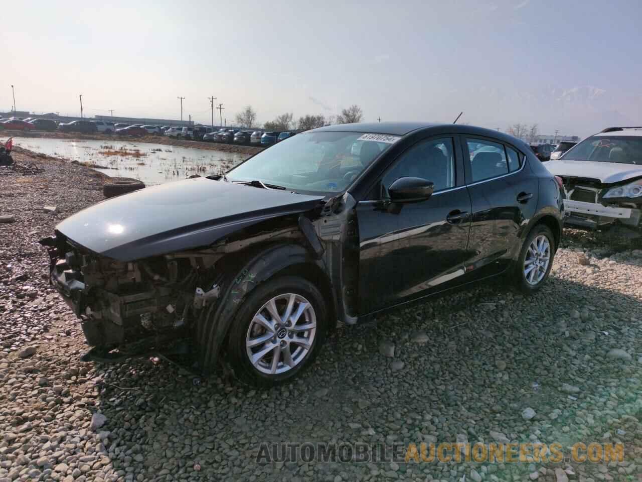 JM1BM1L74F1242921 MAZDA 3 2015