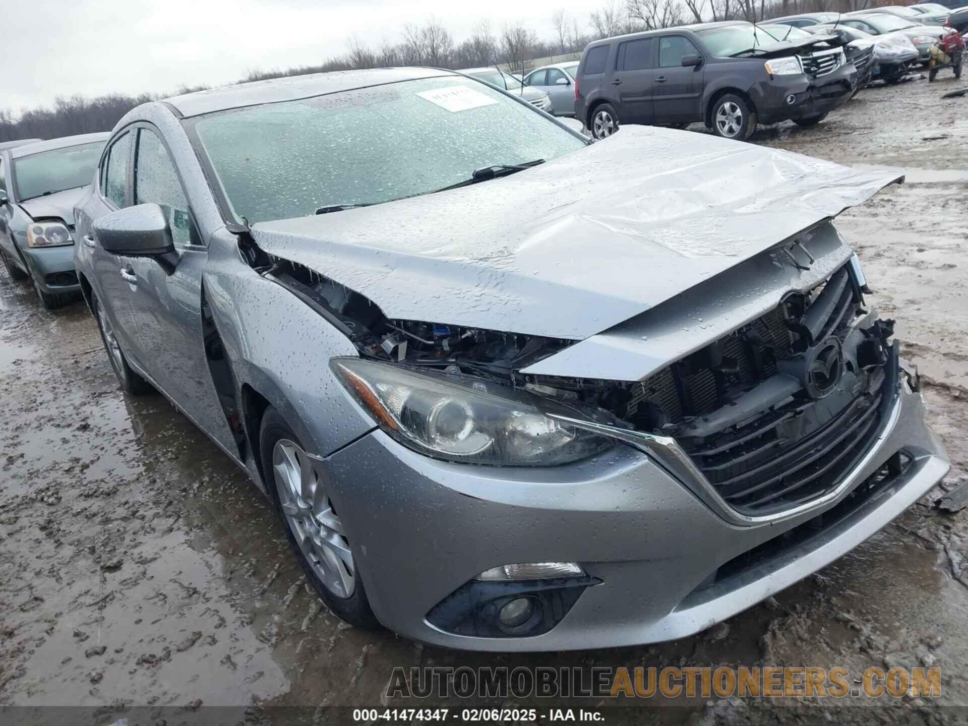 JM1BM1W79F1256535 MAZDA MAZDA3 2015