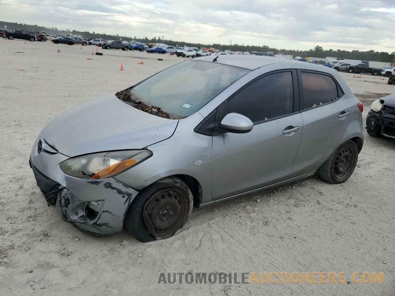 JM1DE1HY2B0101241 MAZDA 2 2011