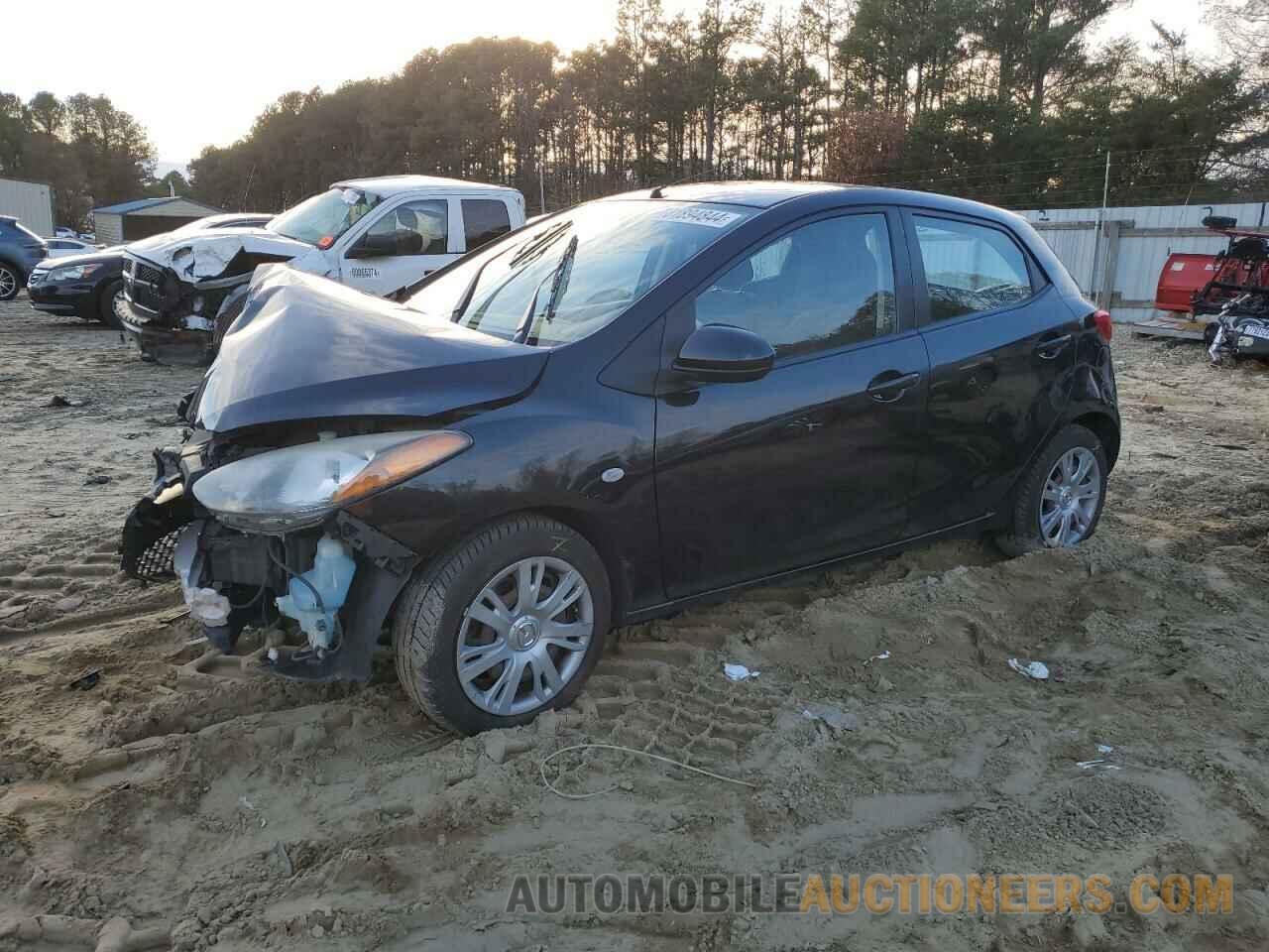 JM1DE1KYXE0177514 MAZDA 2 2014