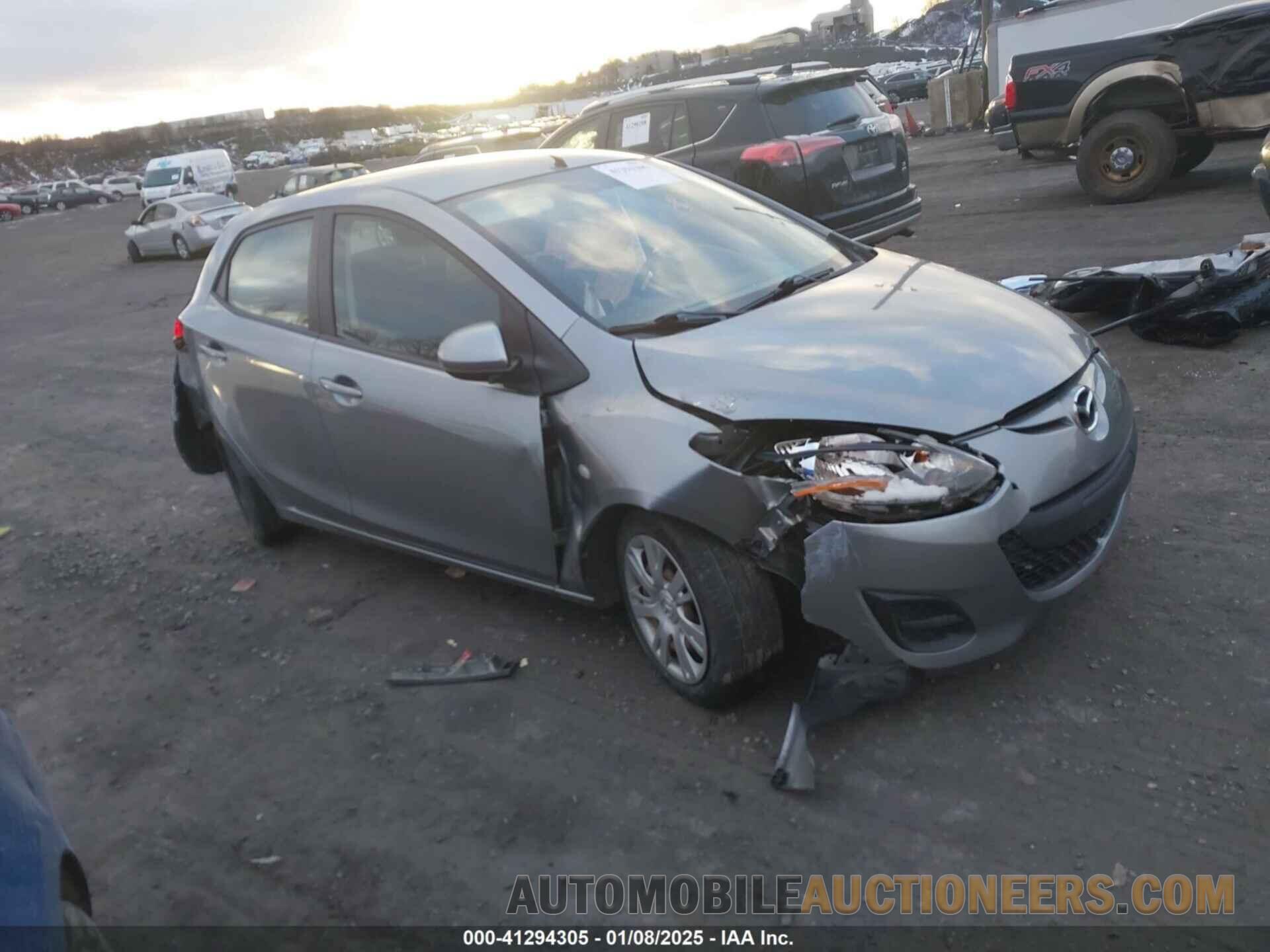 JM1DE1KZ1E0173747 MAZDA MAZDA2 2014