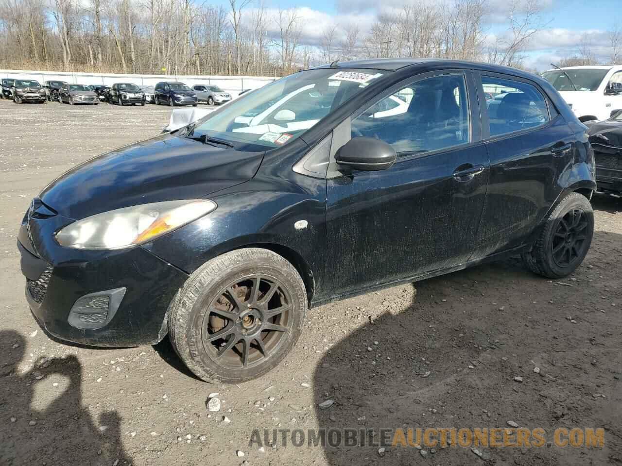 JM1DE1KZ2D0165560 MAZDA 2 2013