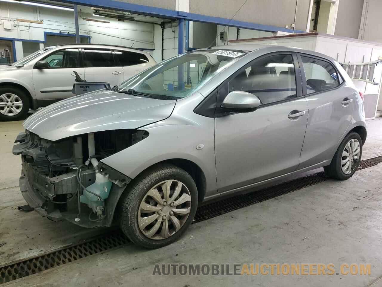 JM1DE1KZ7C0138806 MAZDA 2 2012