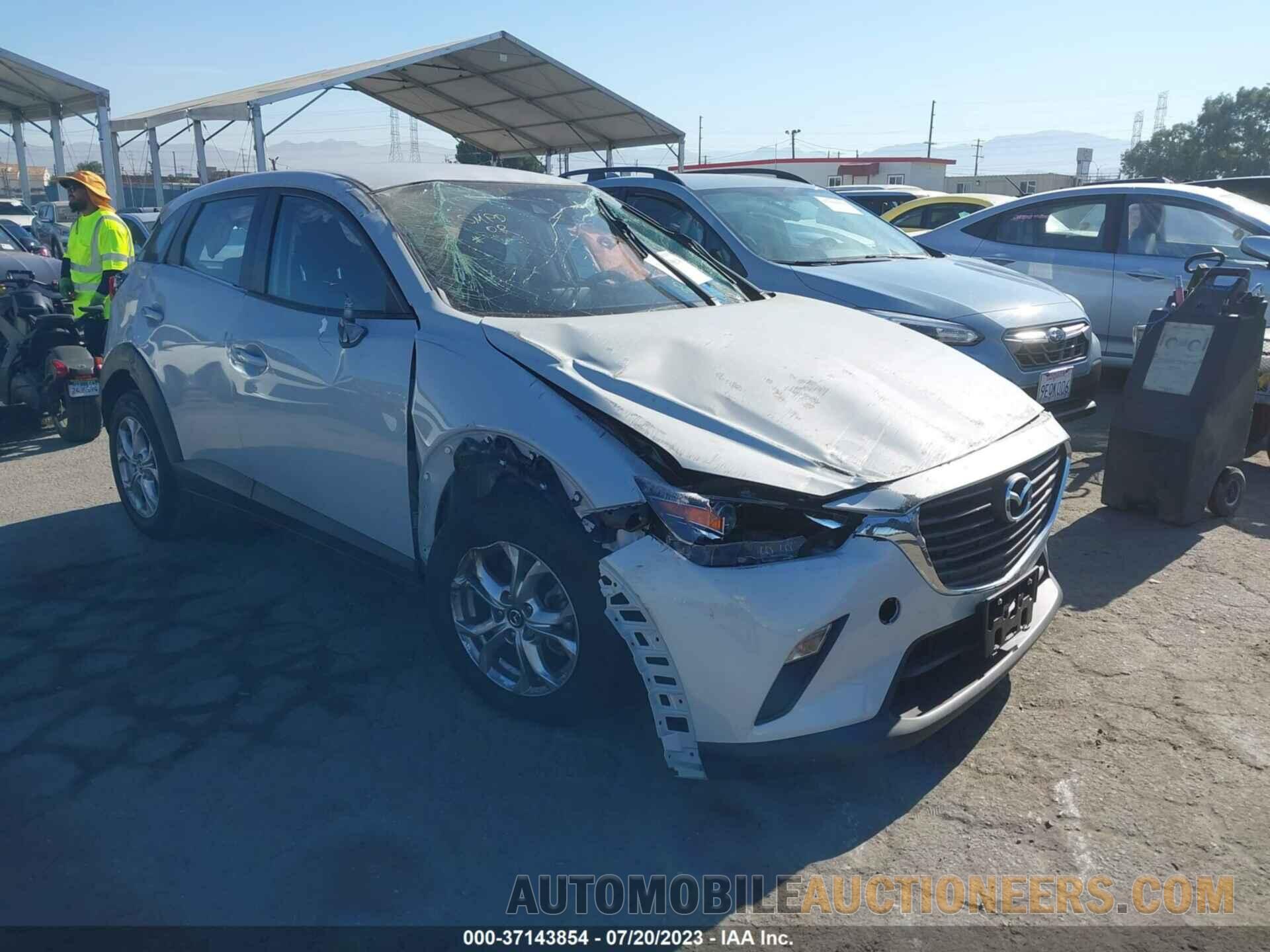 JM1DKDB75J0332577 MAZDA CX-3 2018