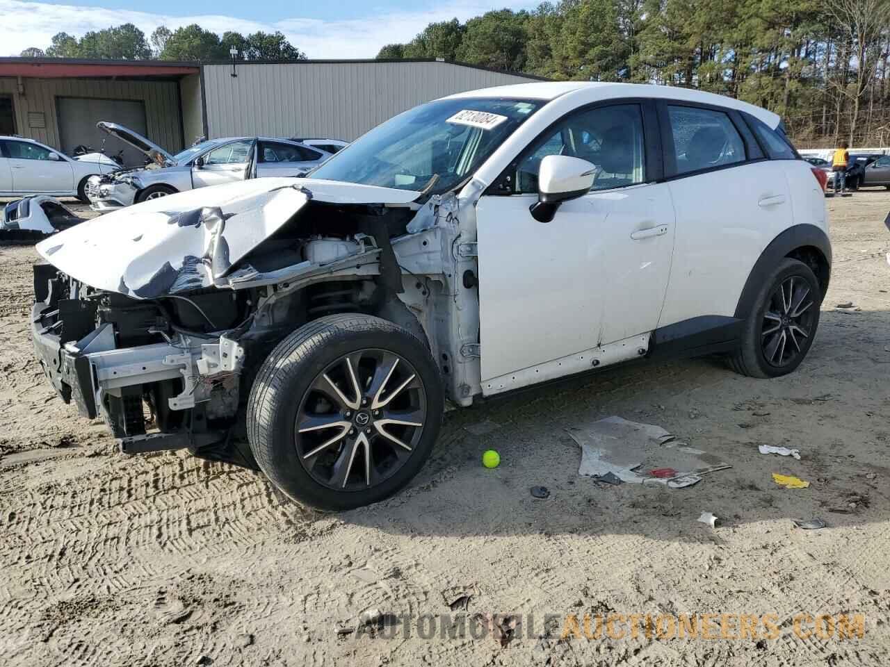 JM1DKDC76J0330156 MAZDA CX-3 2018