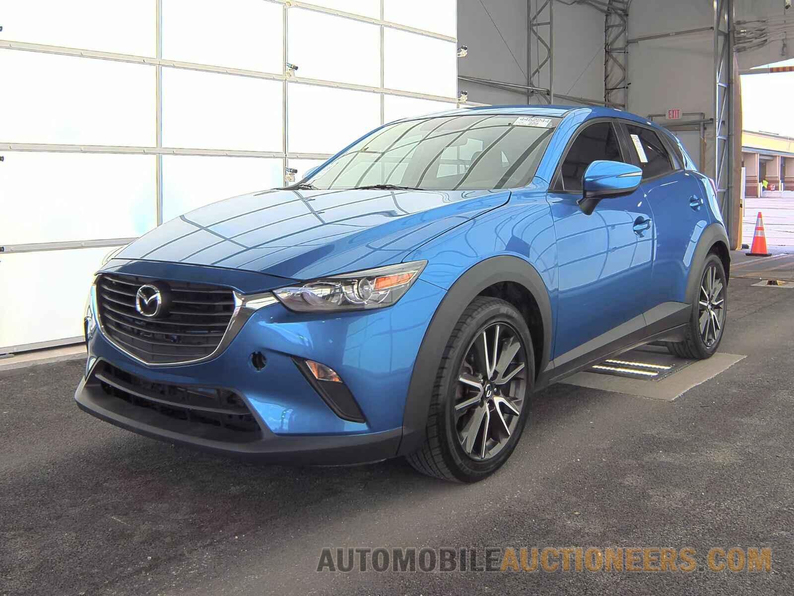 JM1DKFC70H0143579 MAZDA CX-3 2017