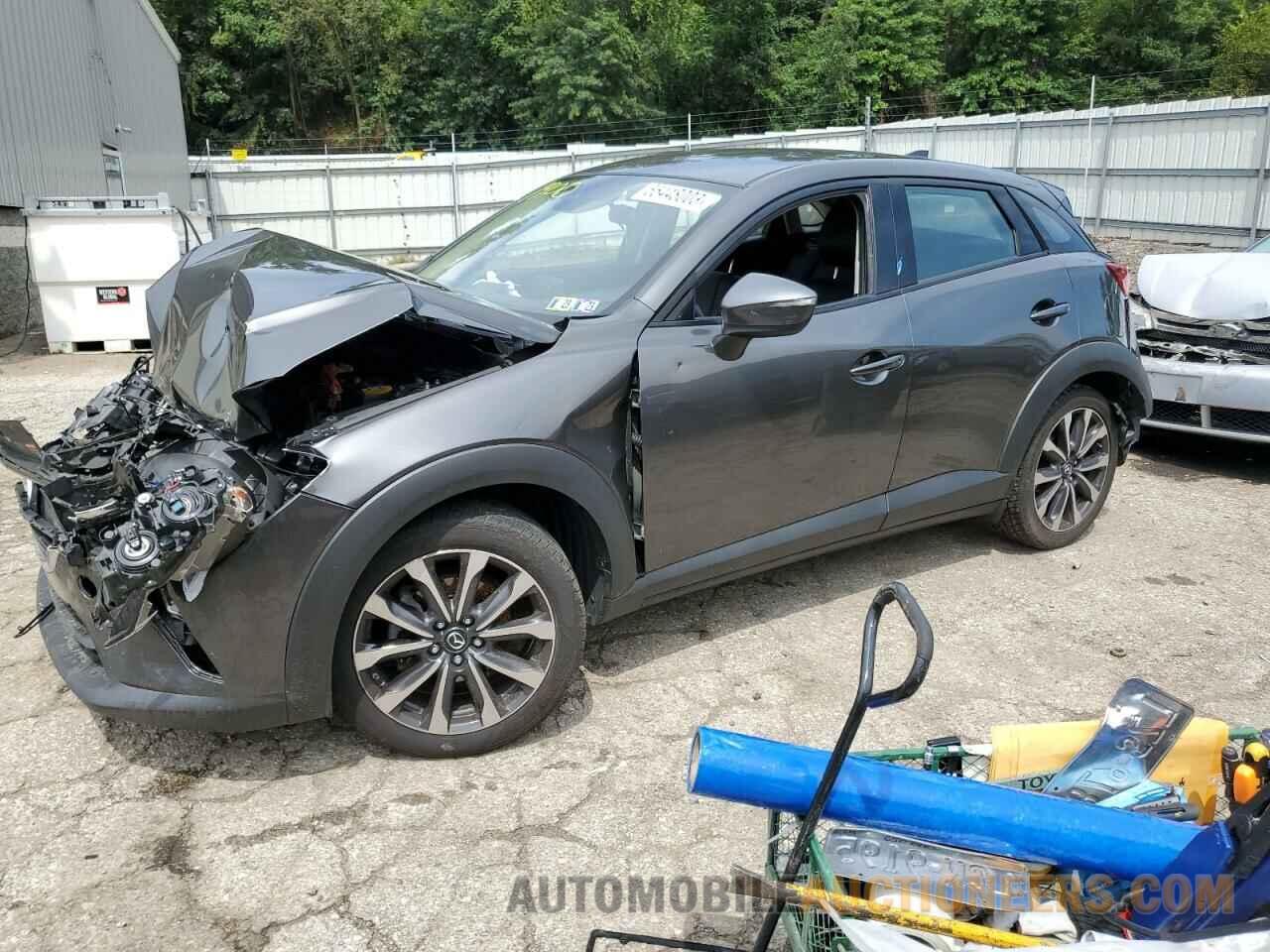 JM1DKFC75K1447900 MAZDA CX-3 2019