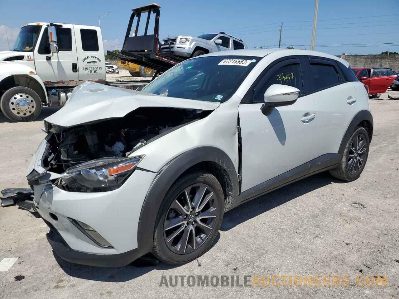 JM1DKFC78J0315413 MAZDA CX-3 2018