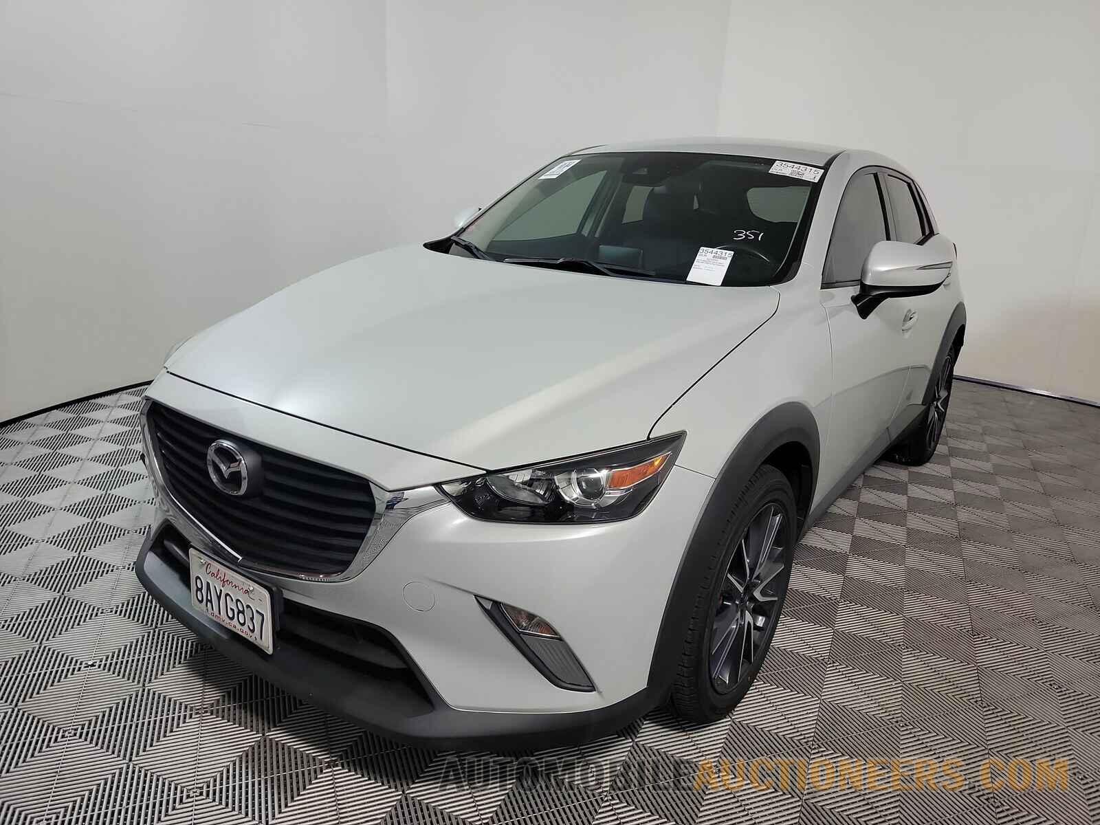 JM1DKFC78J1304597 MAZDA CX-3 2018