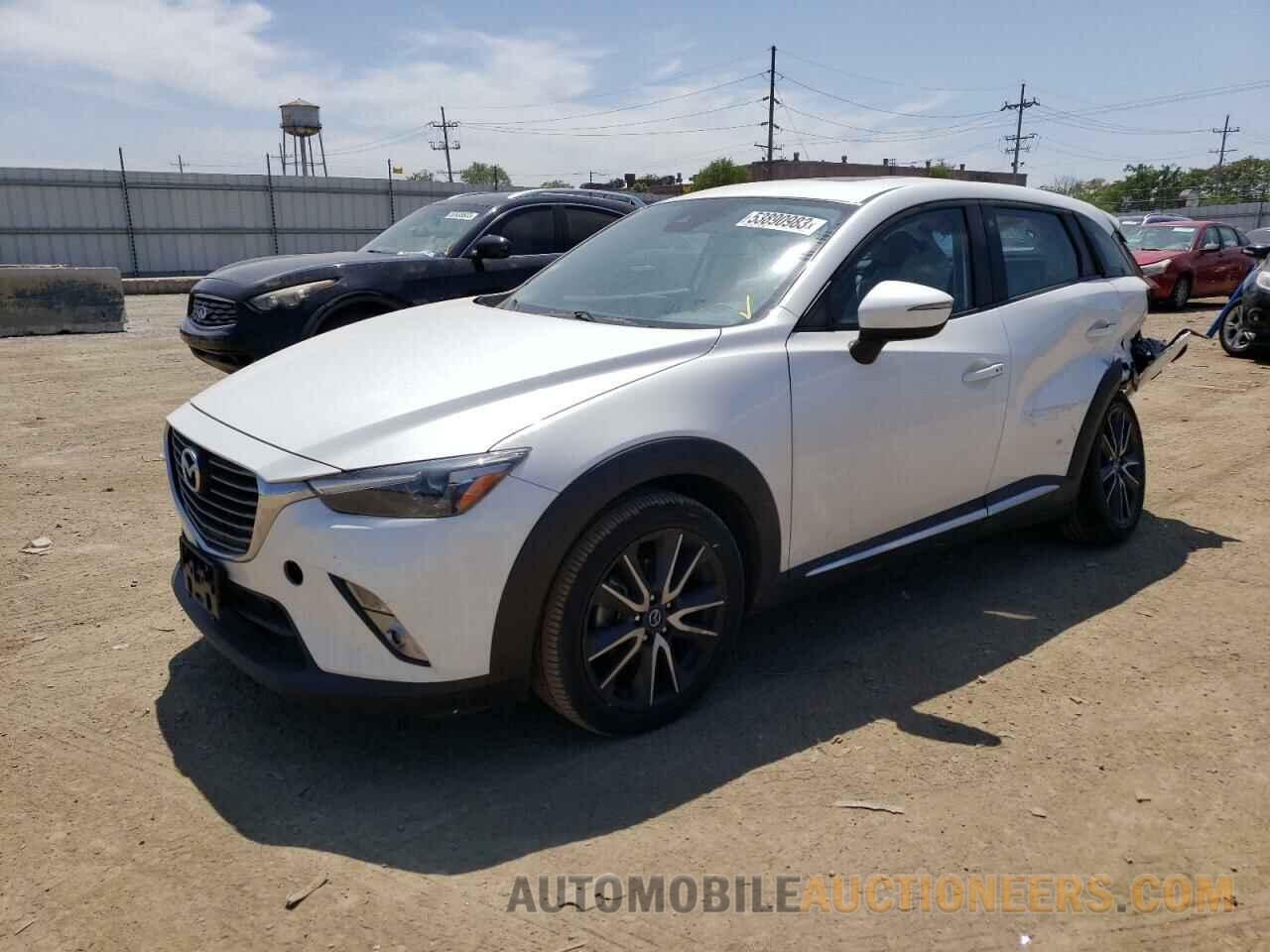 JM1DKFD73J0317388 MAZDA CX-3 2018