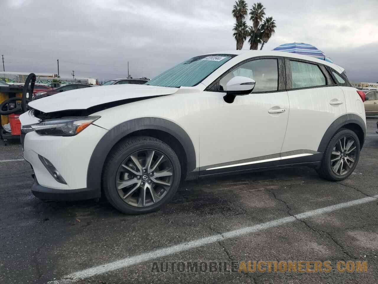 JM1DKFD74H0164675 MAZDA CX-3 2017