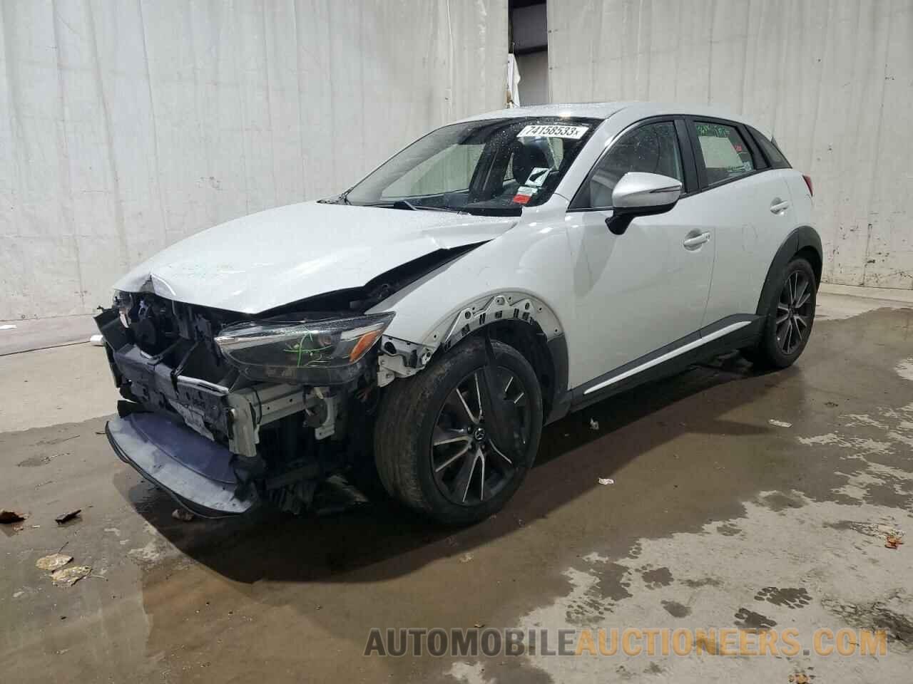 JM1DKFD76J0315618 MAZDA CX-3 2018