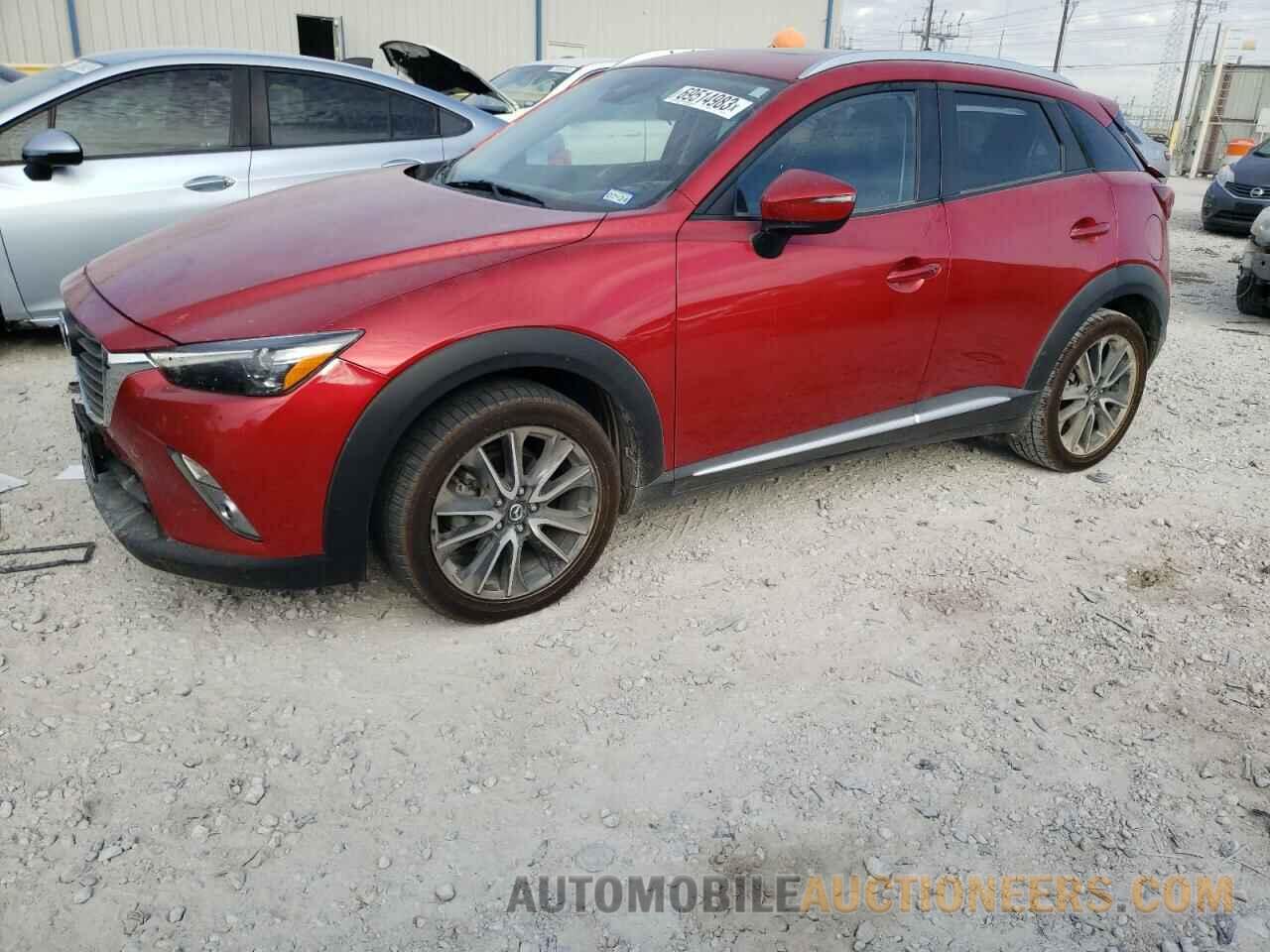 JM1DKFD7XJ0310017 MAZDA CX-3 2018