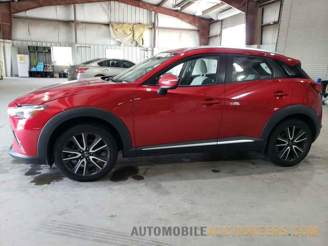 JM1DKFD7XJ0311300 MAZDA CX-3 2018