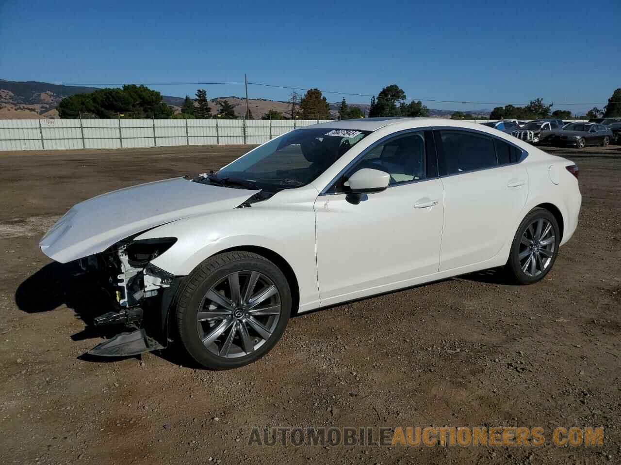 JM1GL1VM0J1329557 MAZDA 6 2018