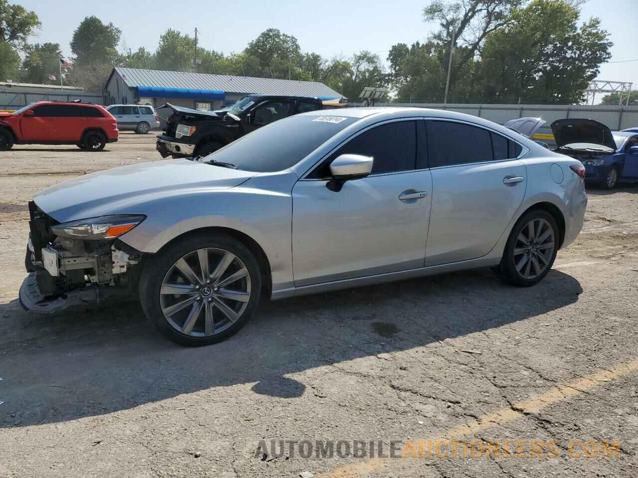 JM1GL1VM6J1304095 MAZDA 6 2018