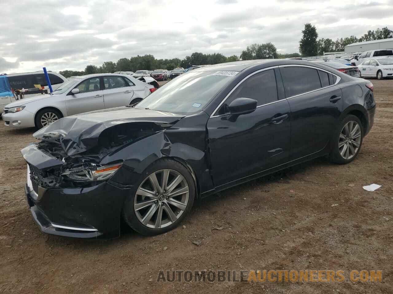 JM1GL1XY1J1333858 MAZDA 6 2018