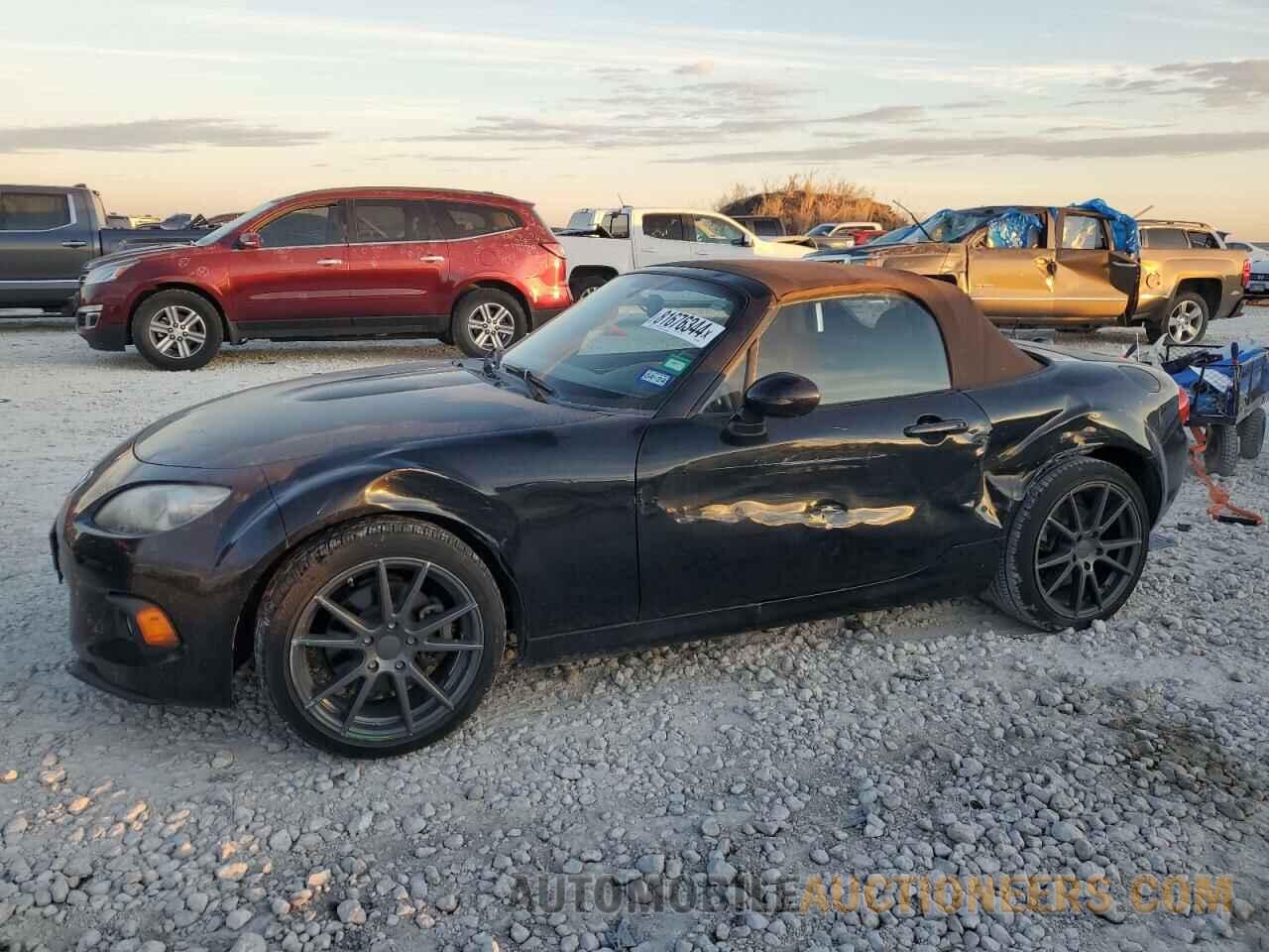 JM1NC2NF8F0242808 MAZDA MX5 2015