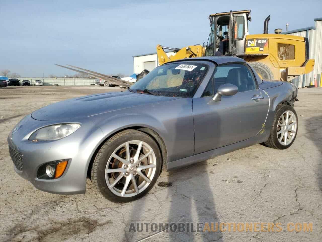 JM1NC2PF8B0217611 MAZDA MX5 2011