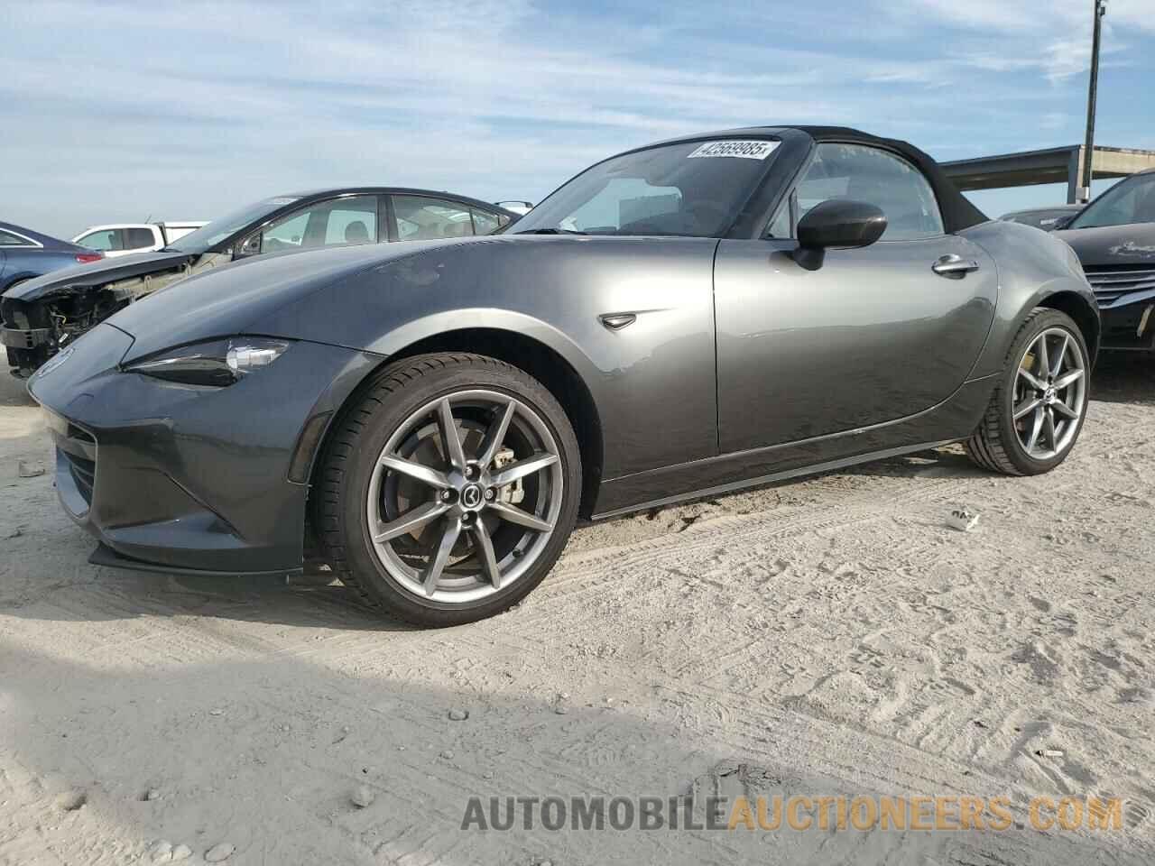 JM1NDAD70N0507351 MAZDA MX5 2022