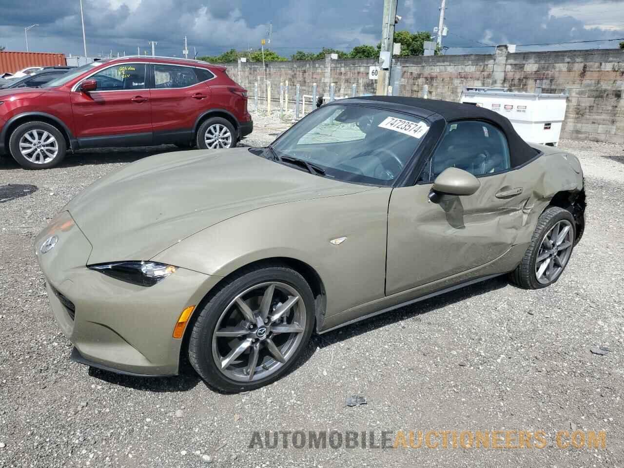 JM1NDAD74P0553834 MAZDA MX5 2023