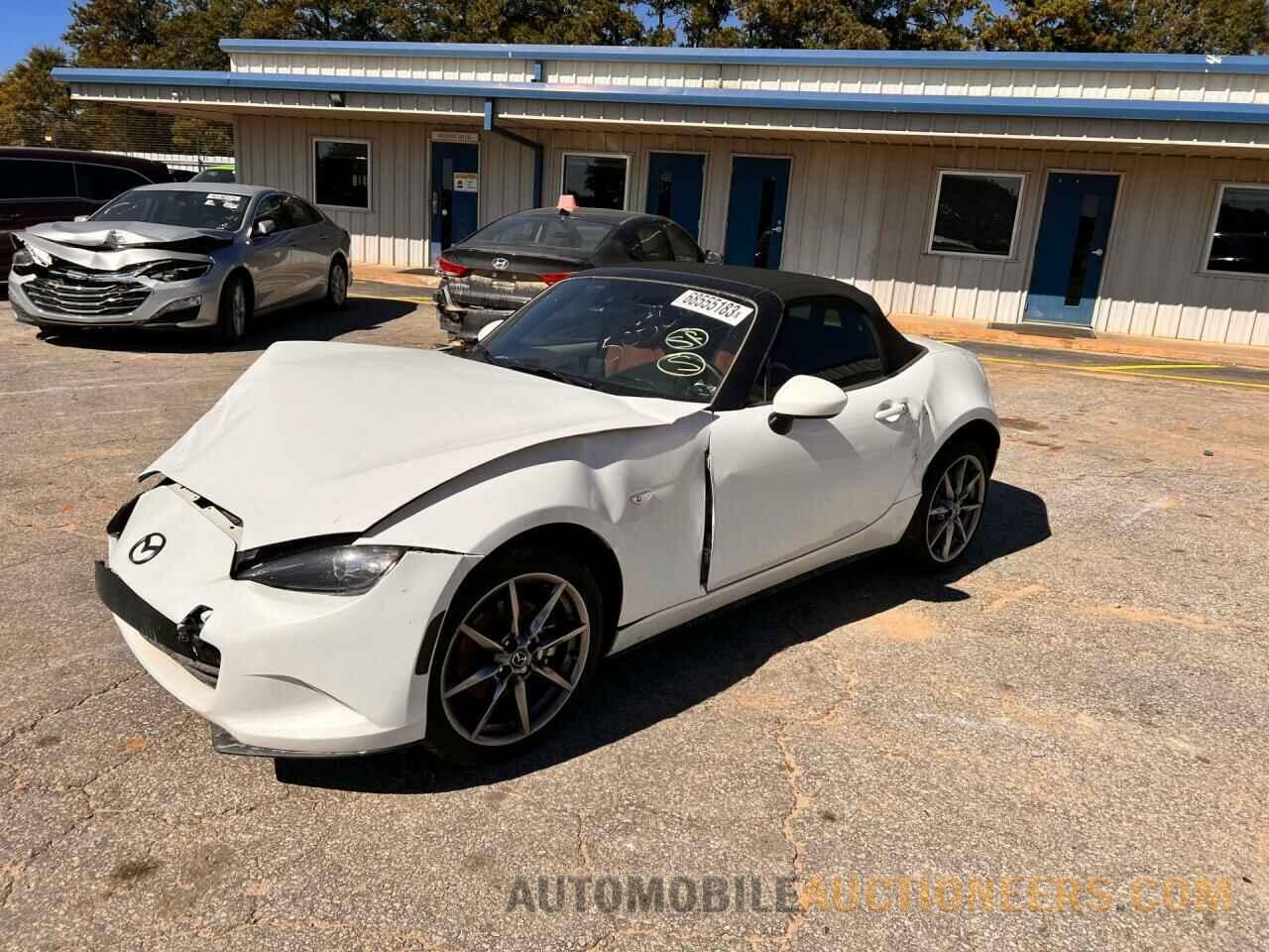 JM1NDAD76N0505684 MAZDA MX5 2022