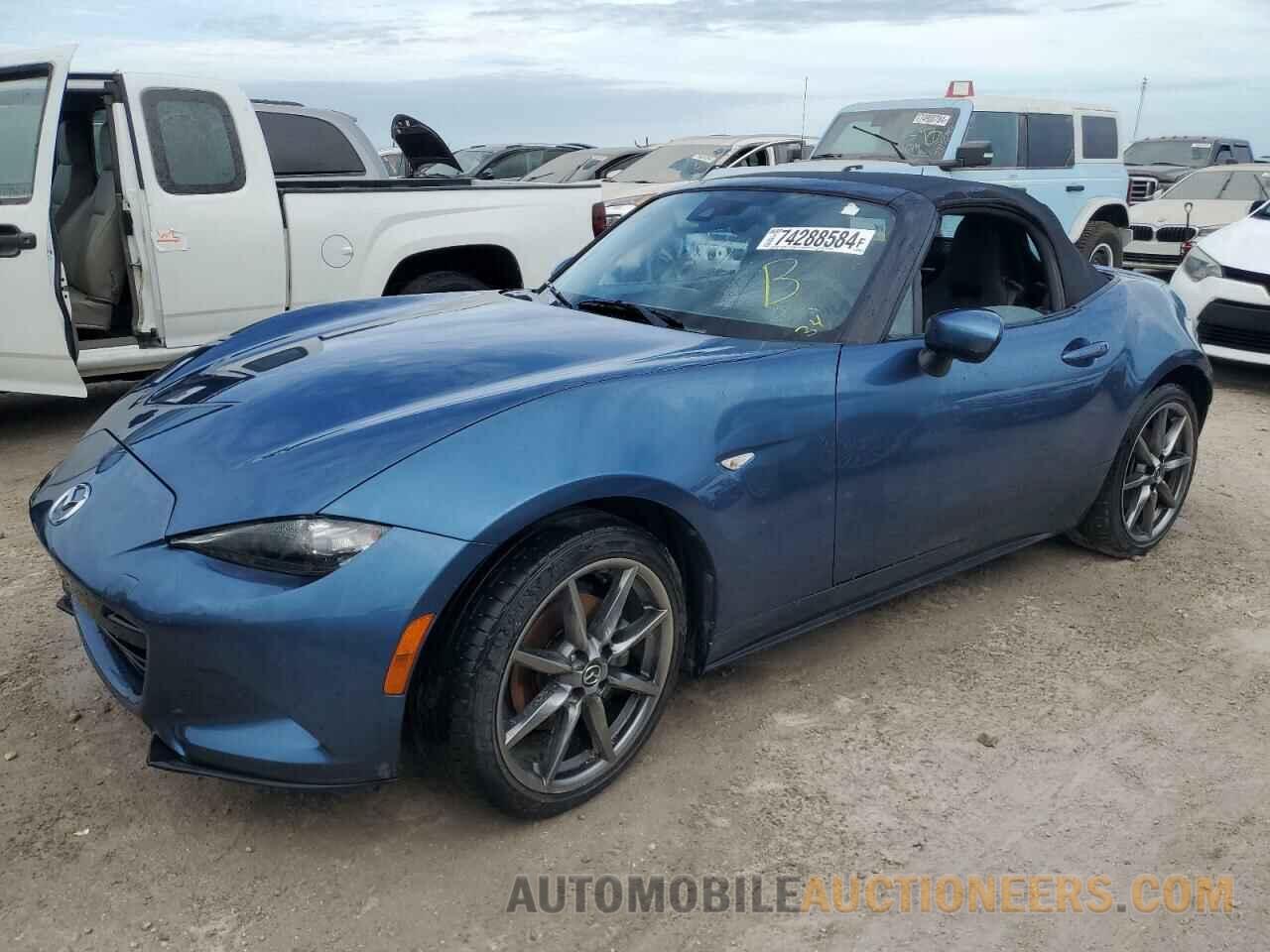 JM1NDAD79L0418469 MAZDA MX5 2020