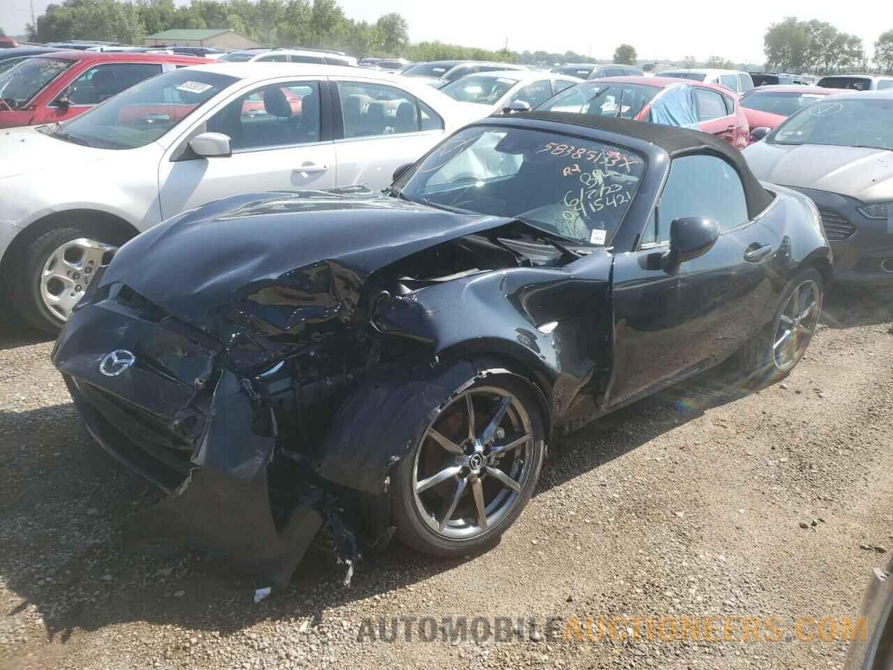 JM1NDAD7XL0415421 MAZDA MX5 2020