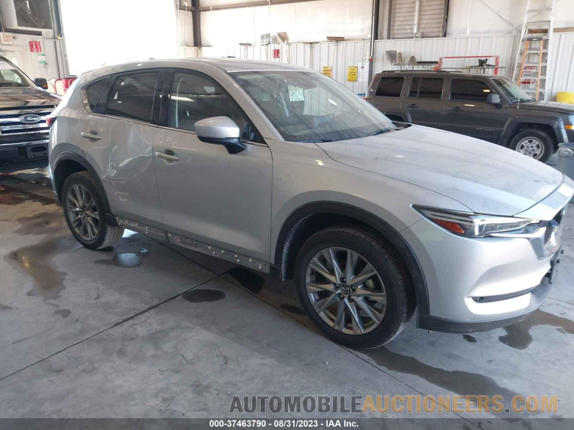 JM3KFADM5M1318262 MAZDA CX-5 2021