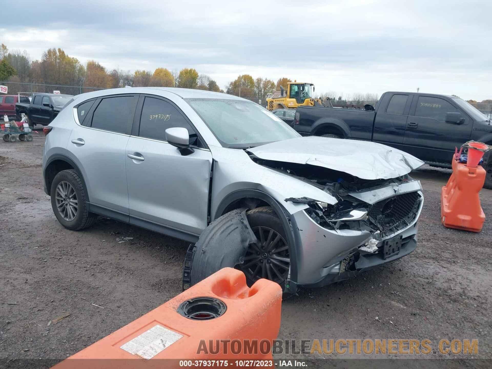 JM3KFBBM8J0316483 MAZDA CX-5 2018