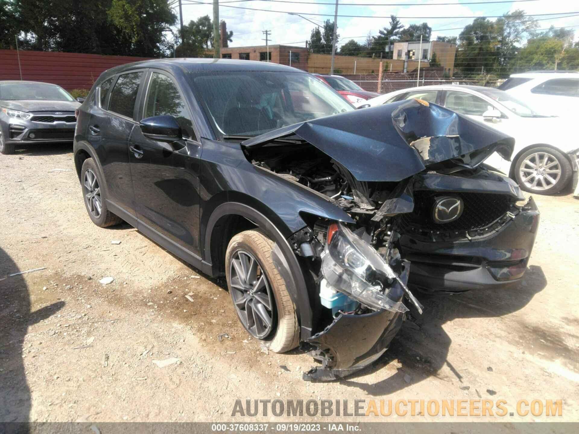 JM3KFBCM8J0443507 MAZDA CX-5 2018