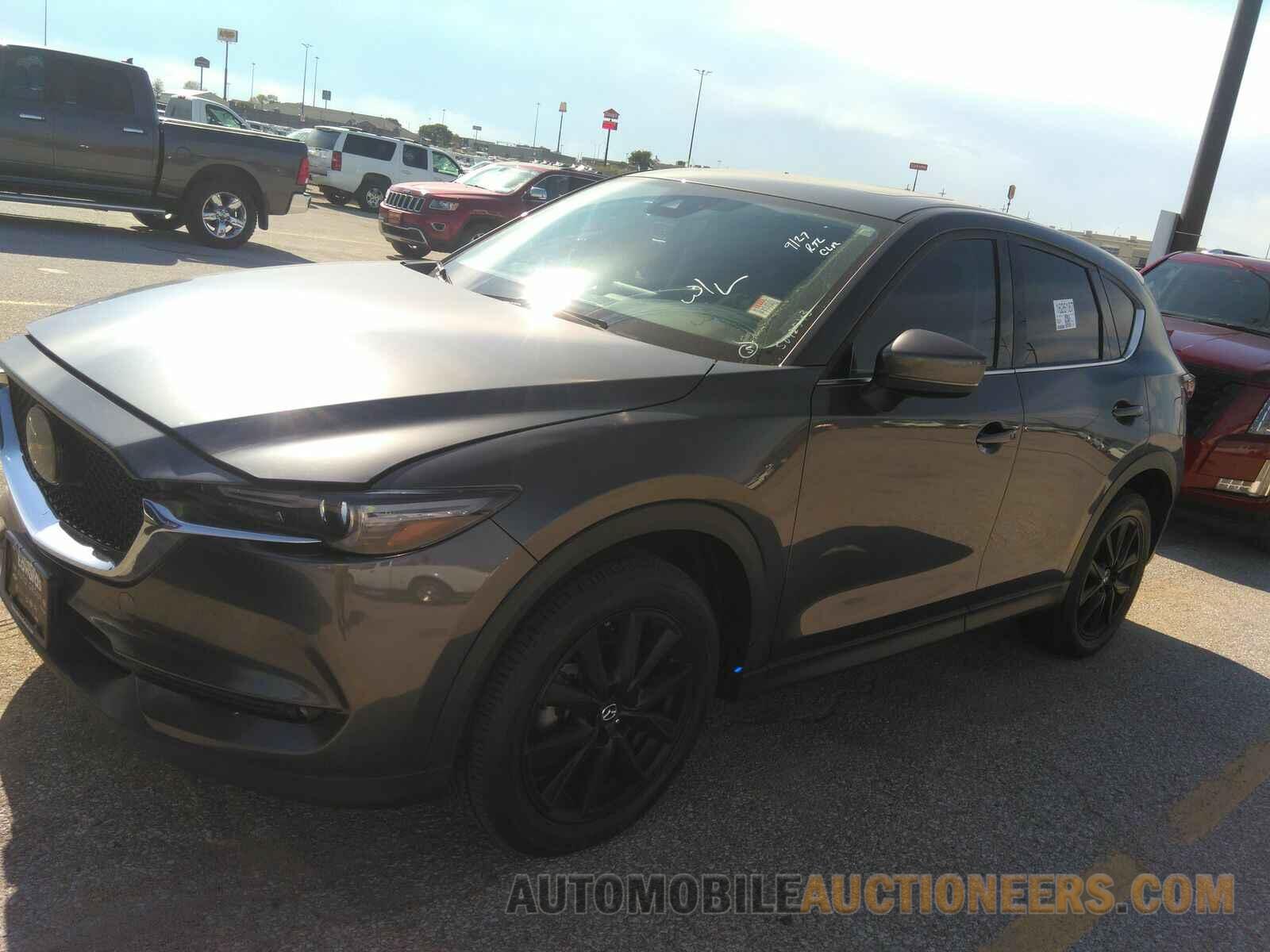 JM3KFBDM8J0355913 Mazda CX-5 2018