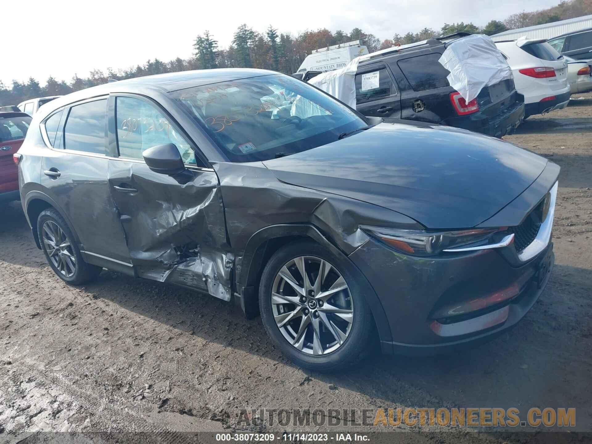 JM3KFBEY8K0509734 MAZDA CX-5 2019