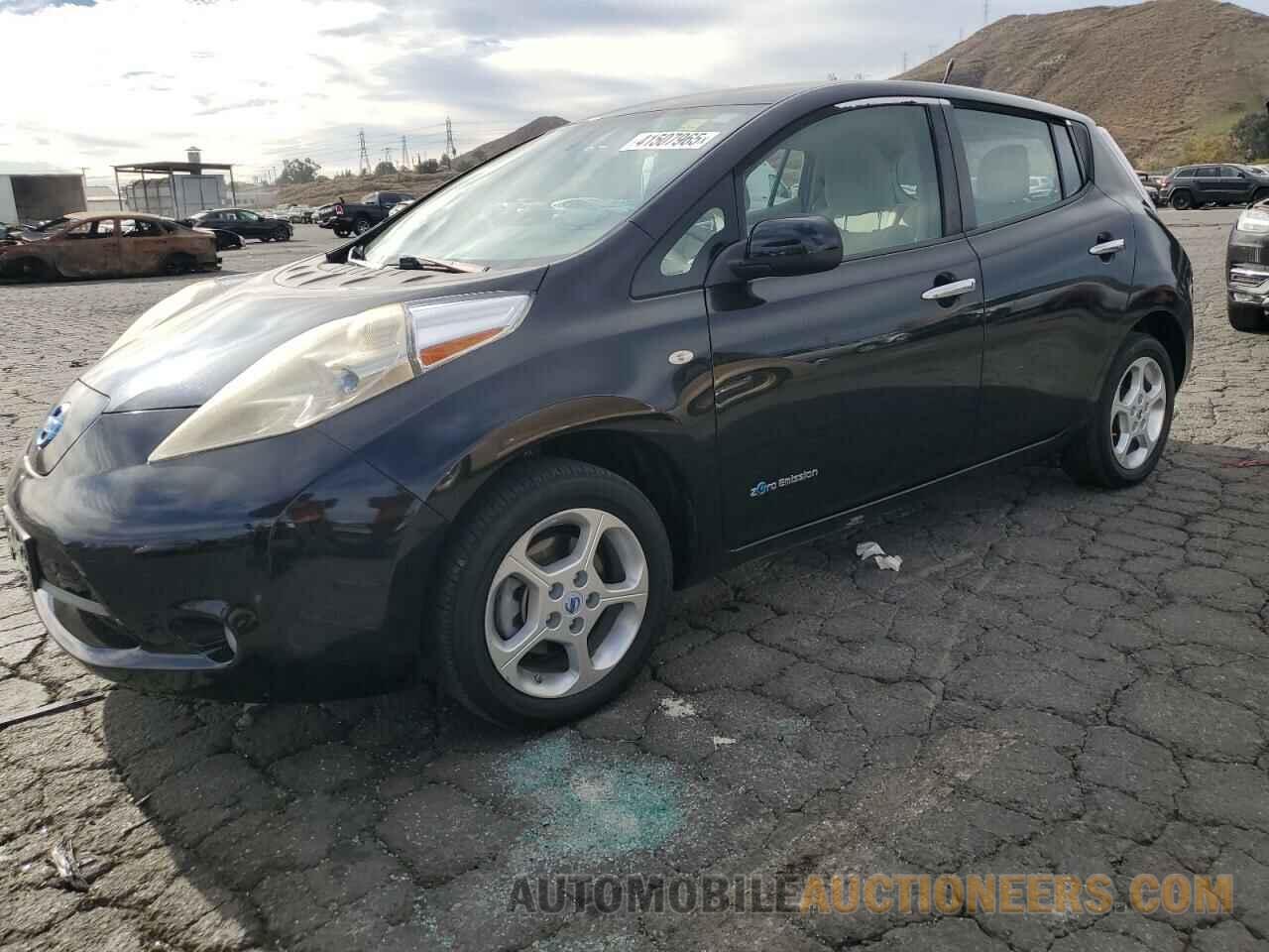 JN1AZ0CP0BT004797 NISSAN LEAF 2011