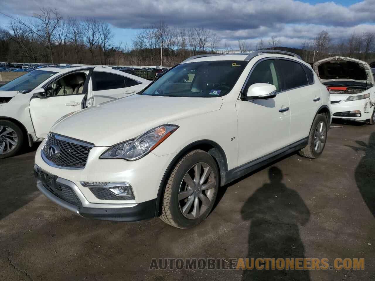 JN1BJ0RR9HM402064 INFINITI QX50 2017