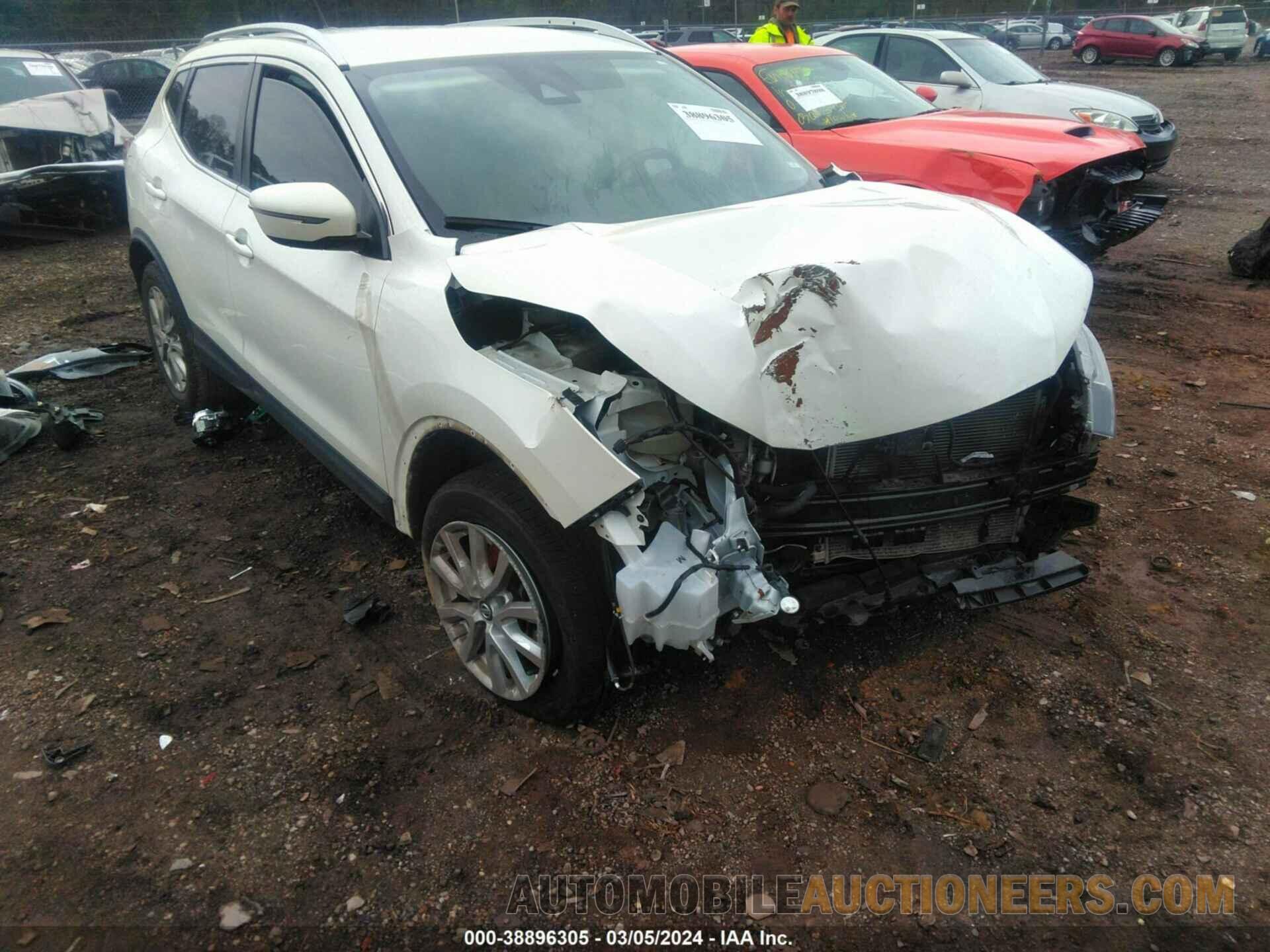 JN1BJ1BV1MW570633 NISSAN ROGUE SPORT 2021