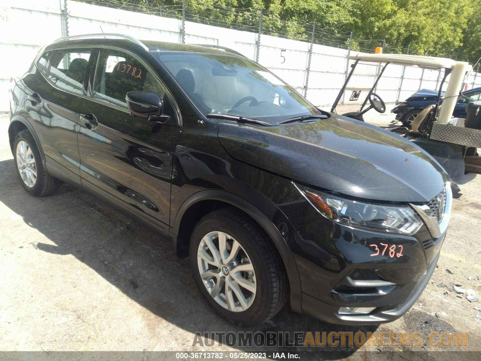 JN1BJ1BW4MW668340 NISSAN ROGUE SPORT 2021