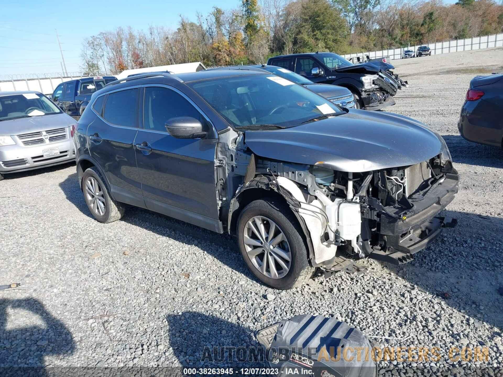 JN1BJ1CP0JW101416 NISSAN ROGUE SPORT 2018