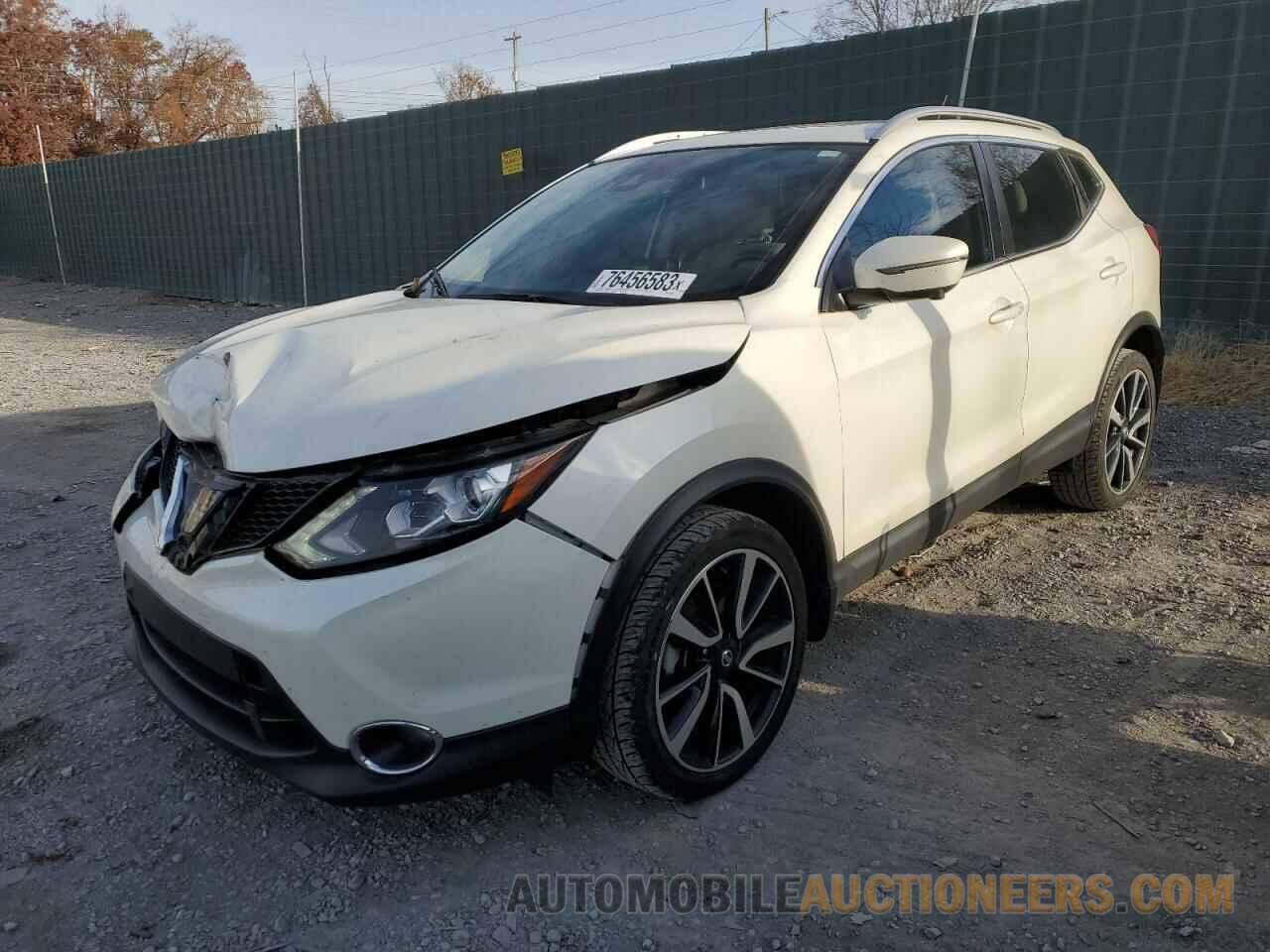 JN1BJ1CP0JW103196 NISSAN ROGUE 2018