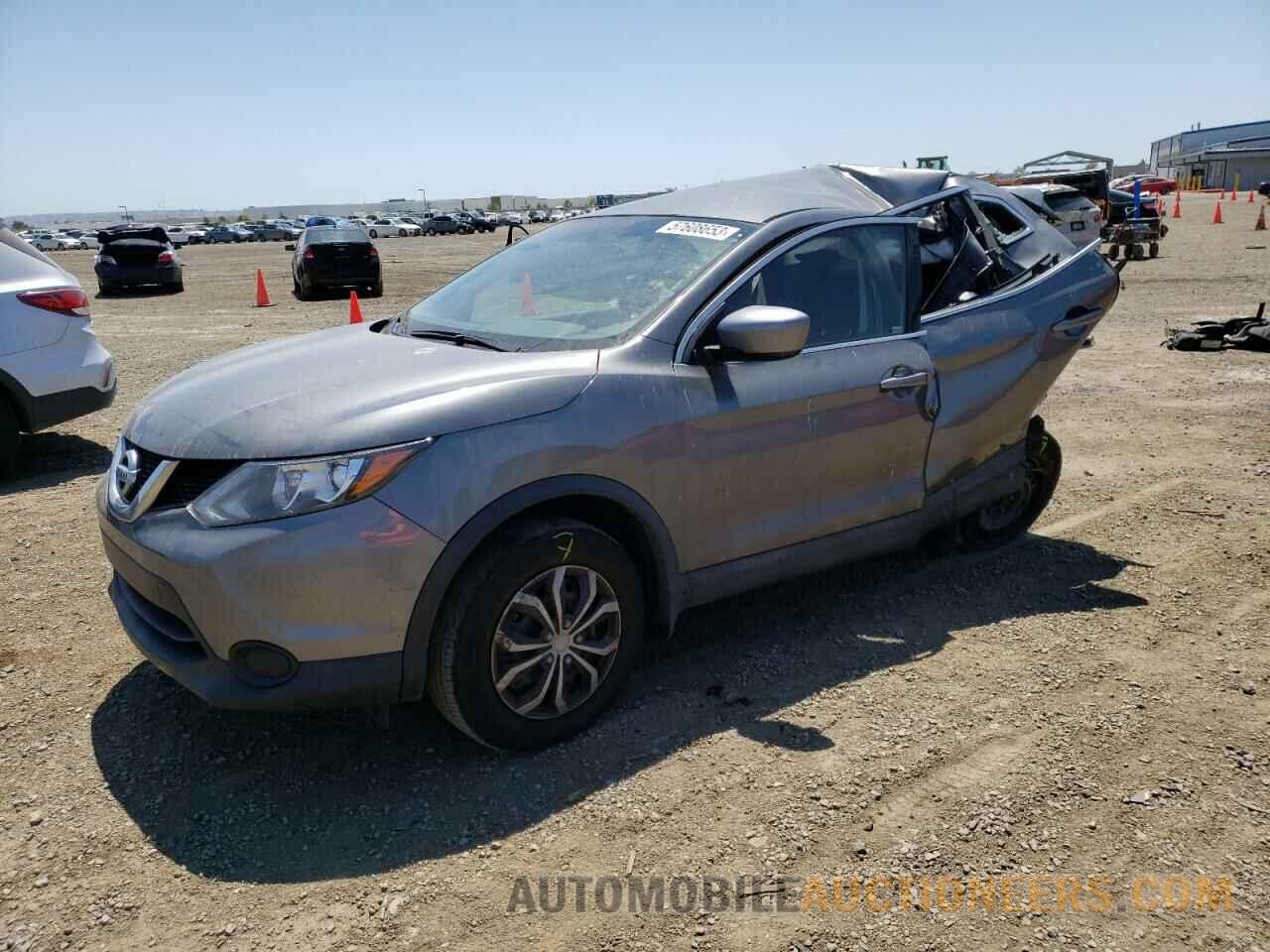 JN1BJ1CP0JW104882 NISSAN ROGUE 2018