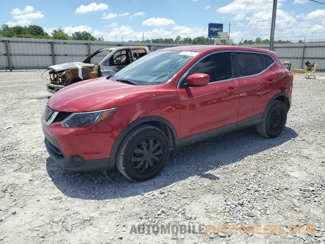 JN1BJ1CP0JW154875 NISSAN ROGUE 2018