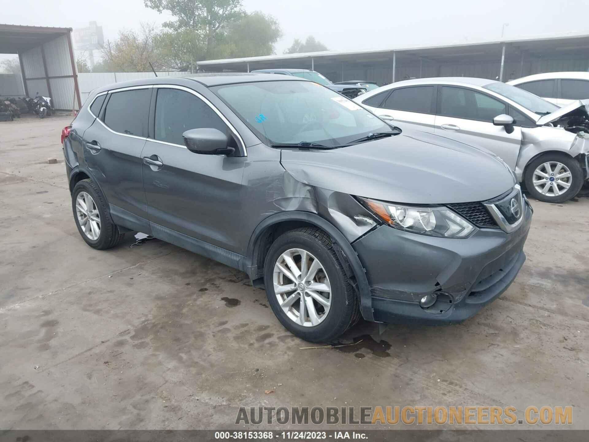 JN1BJ1CP0JW159770 NISSAN ROGUE SPORT 2018