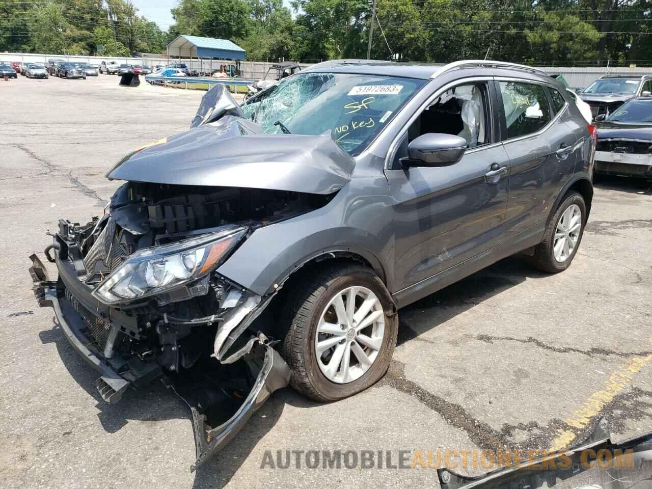 JN1BJ1CP0JW187066 NISSAN ROGUE 2018