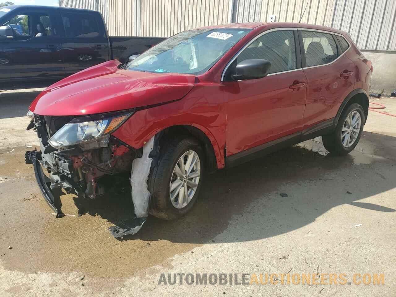 JN1BJ1CP0JW187262 NISSAN ROGUE 2018