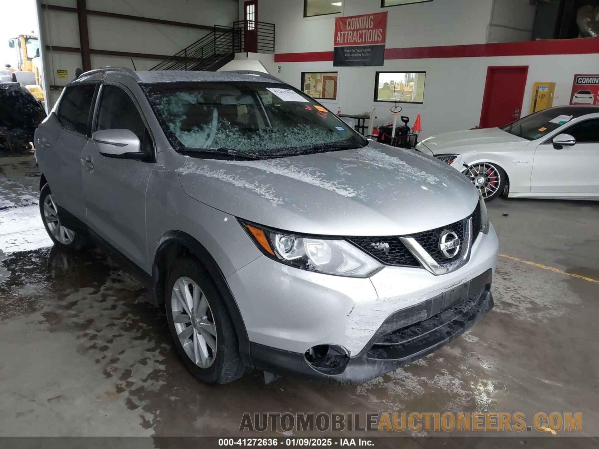 JN1BJ1CP1HW013792 NISSAN ROGUE SPORT 2017