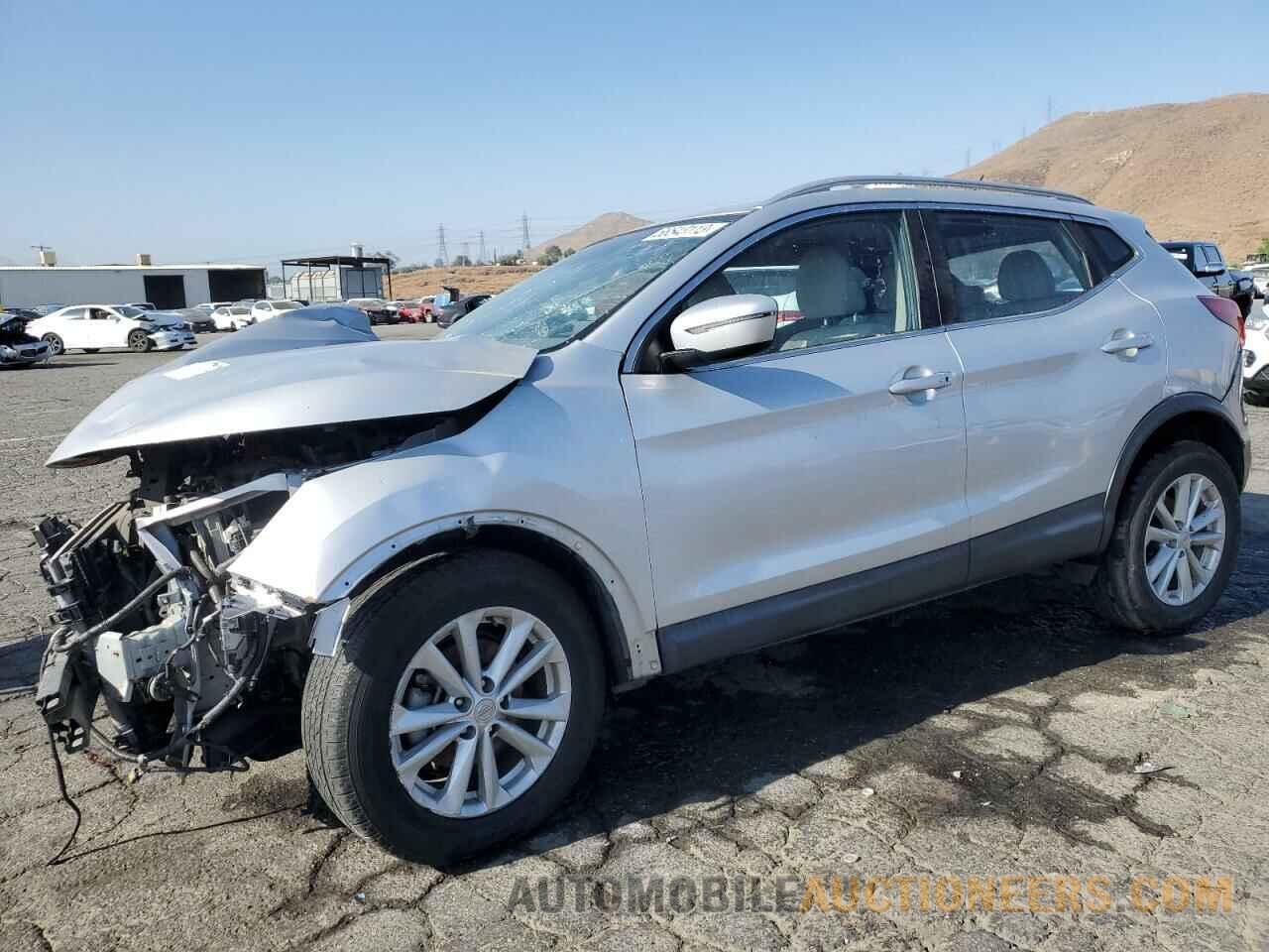 JN1BJ1CP1JW150317 NISSAN ROGUE 2018