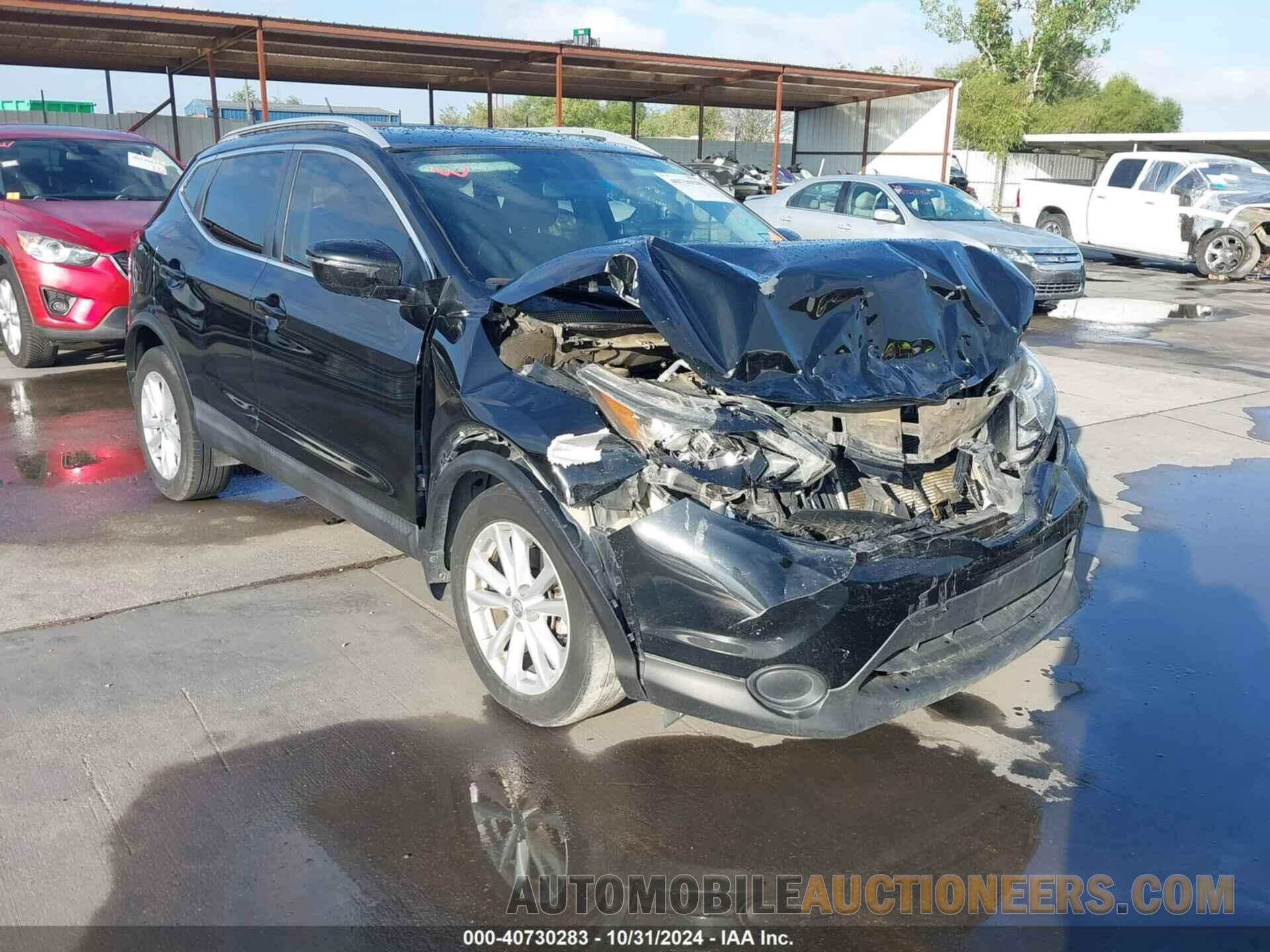 JN1BJ1CP1JW152844 NISSAN ROGUE SPORT 2018