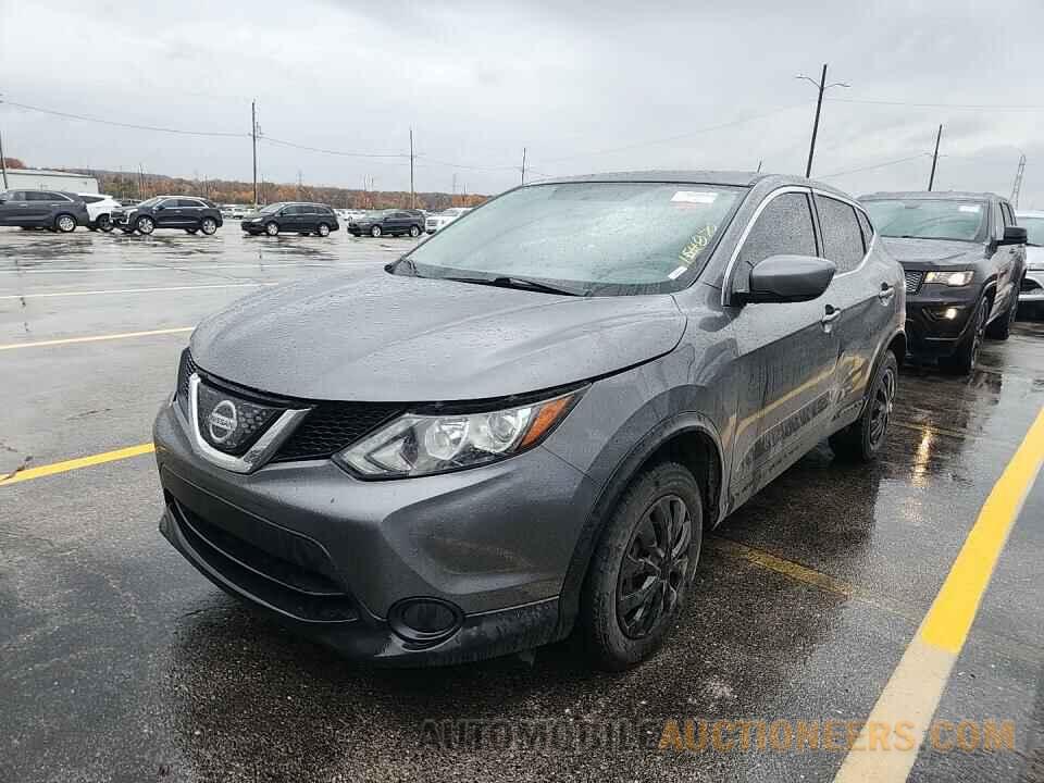 JN1BJ1CP1JW154870 Nissan Rogue Sport 2018