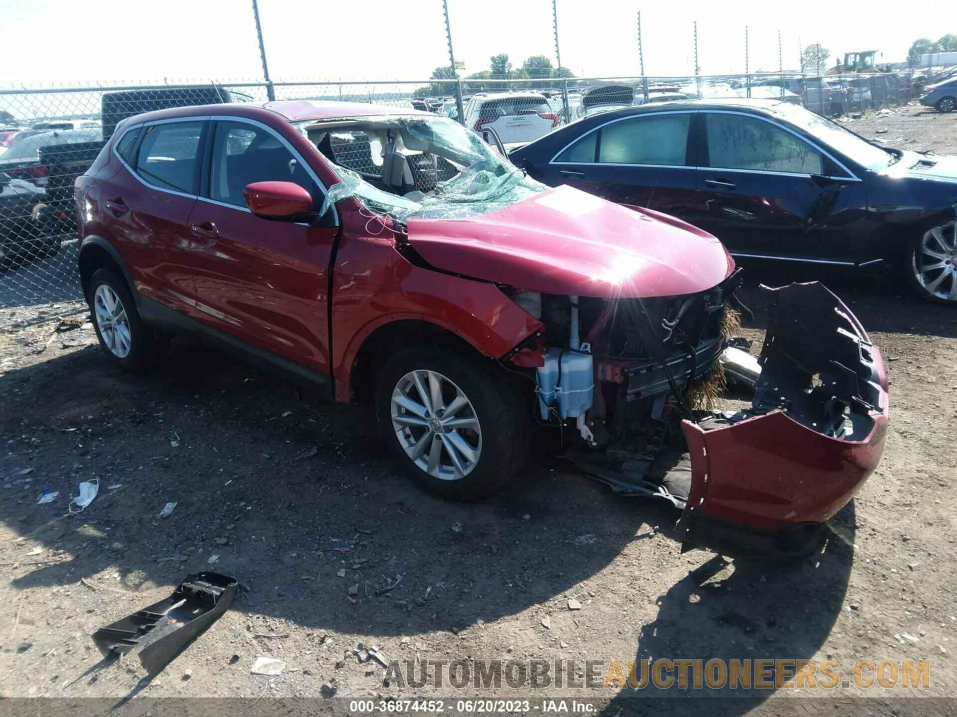 JN1BJ1CP1JW162029 NISSAN ROGUE SPORT 2018